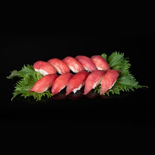 Plateau sushi thon
